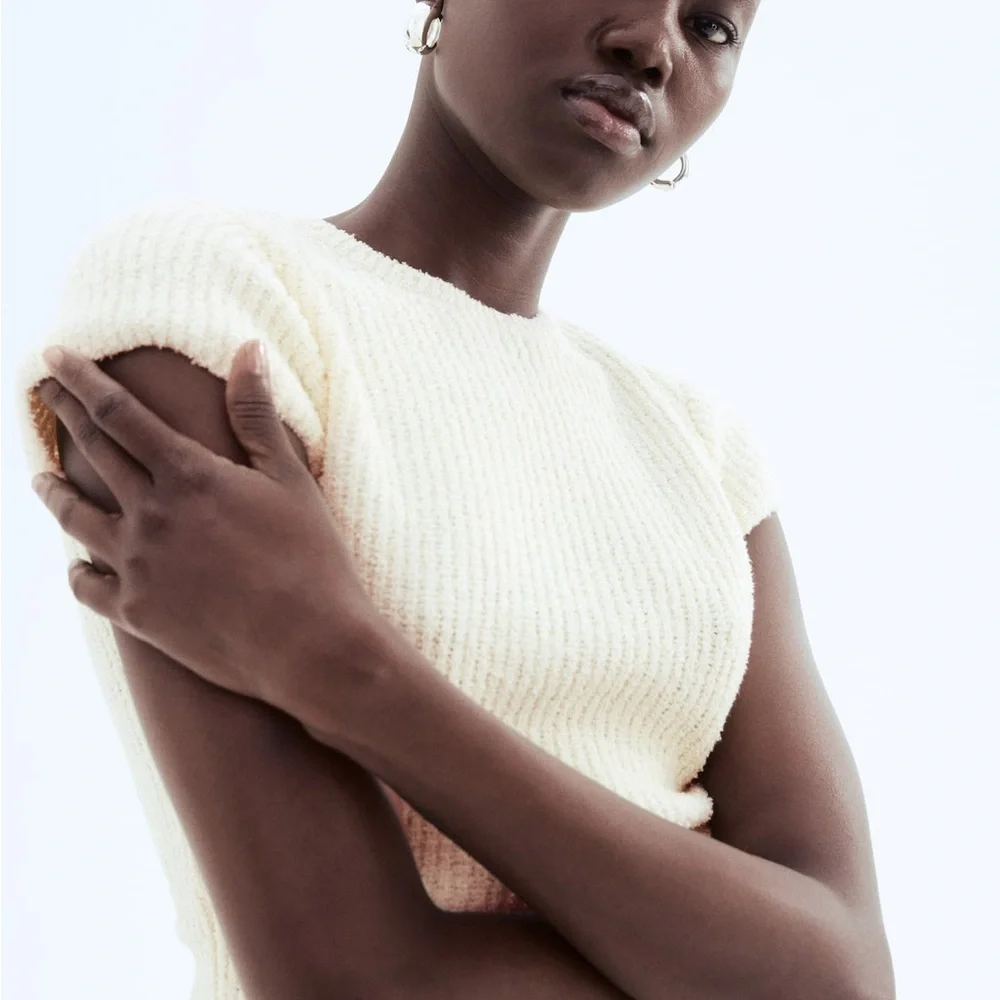 H&M Women’s Fine Knit Cream Textured Short Sleeve Top XL - Picture 6 of 7